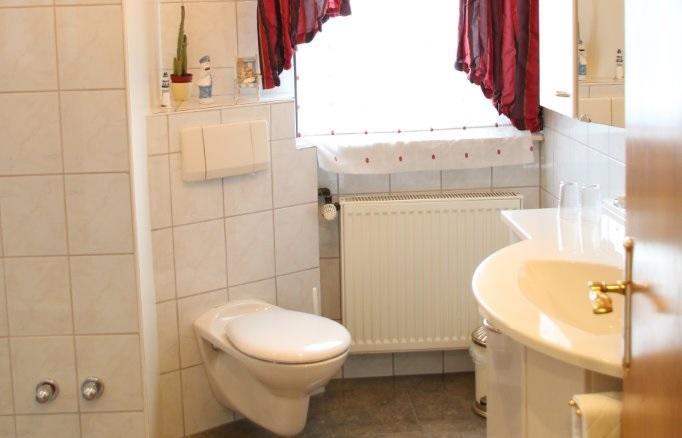 Landgasthof Hotel Bechtel Zella Bagian luar foto